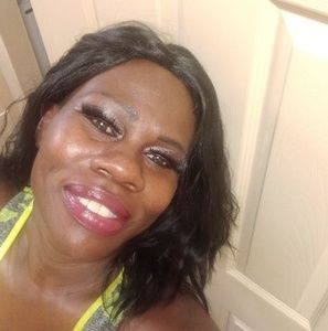 Meet your Posher, Annette